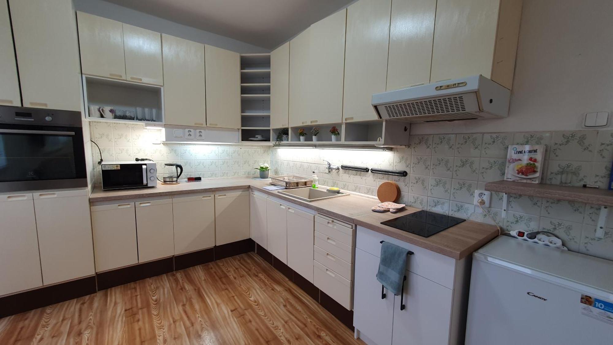 Lilly Home 36 Зноймо Екстериор снимка
